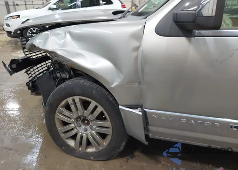 2008 Lincoln Navigator L из США, поврежденный, VIN 5LMFL28568LJ22443